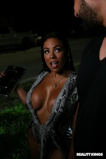 Luna Star - Reality Kings photo 17