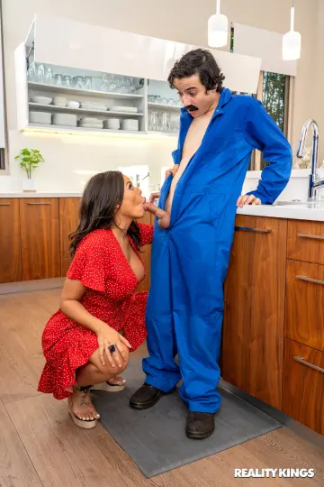 Luna Star - Reality Kings photo 4