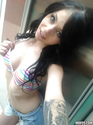 Madelyn Monroe - I Know That Girl photo 4