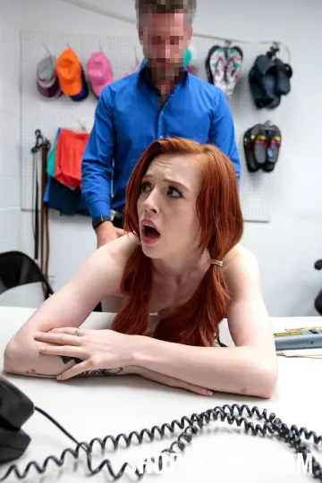 Madi Collins - Shoplyfter photo 11