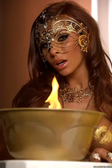 Madison Ivy - Brazzers Exxtra photo 14