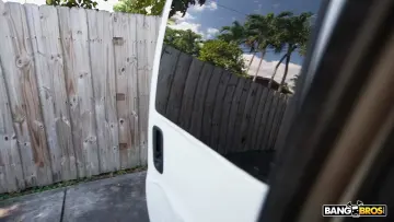 Mads Flores & Derek Savage - Bang Bus photo 18