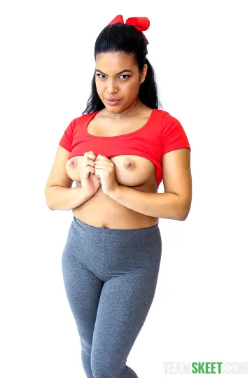 Maya Farrell, Ameena Green & Nick Strokes - StepSiblings photo 8