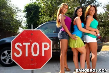 Mia Lelani - Bang Bus photo 9