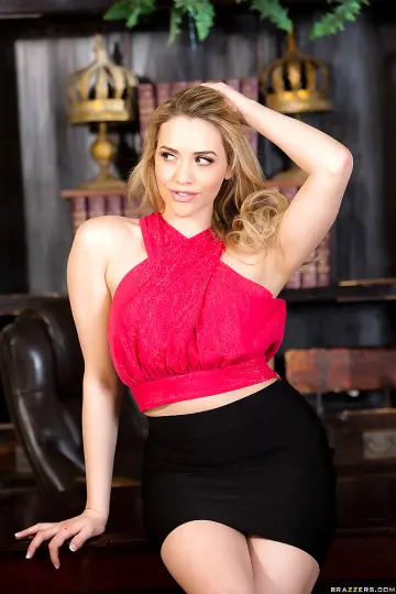 Mia Malkova photos
