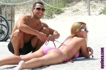 Mikey Butders & Summer Alessandro - Oye Loca photo 12
