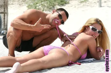 Mikey Butders & Summer Alessandro - Oye Loca photo 18