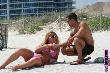 Mikey Butders & Summer Alessandro - Oye Loca photo 2