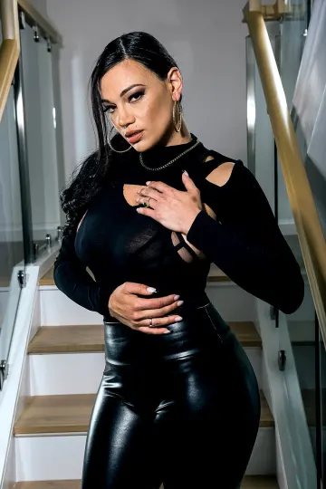 Mona Azar & Quinton James - Digital Playground photo 17