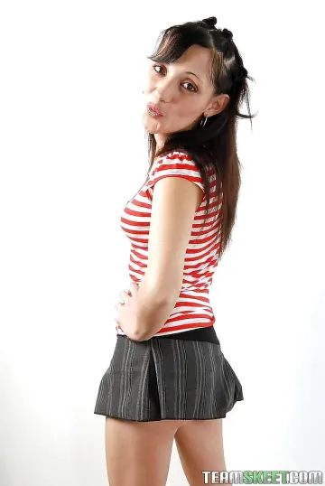 Nicole Perez - Oye Loca photo 17