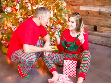 Niki Snow - Family Strokes photo 12