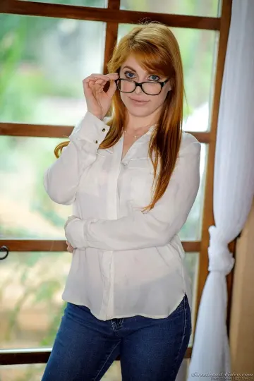 Penny Pax & Sovereign Syre - MILFED photo 12