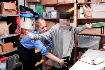 Rachael Cavalli - Shoplyfter photo 2