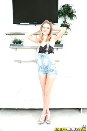 Rachel James photos