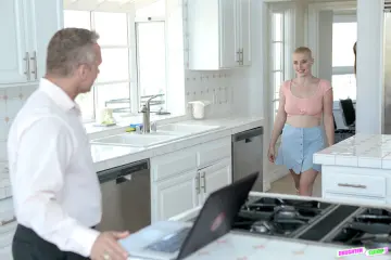 Riley Nixon - Daughter Swap photo 14