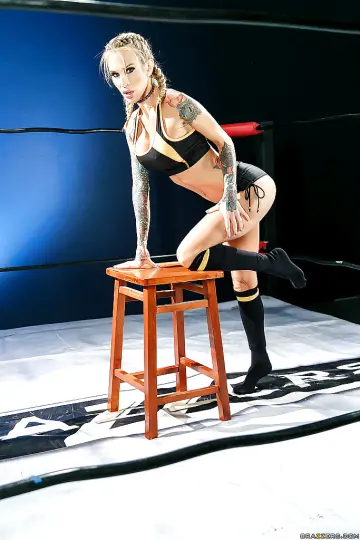 Sarah Jessie - Hot And Mean photo 14