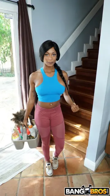 Sarai Minx photos