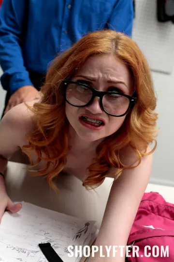 Scarlet Skies - Shoplyfter photo 7