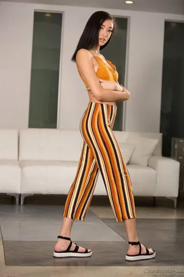Scarlett Bloom & Codey Steele - MILFED photo 16