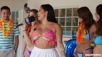 Selina Bentz, Renee Rose, Scarlett Venom & Brandon - Reality Kings photo 8