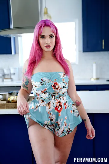 Siri Dahl & Tommy Wood - PervMom photo 10