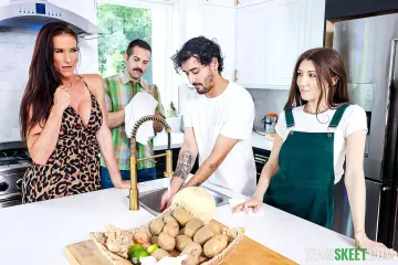 Sofie Marie, Maya Woulfe, Donnie Rock & Rico Hernandez - TeamSkeet photo 7