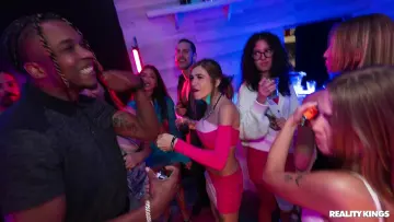 Sofie Reyez, Katie Kinz, Rhae Woods & Duncan Saint - Reality Kings photo 3