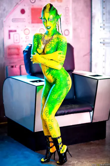 Tiffany Doll - Brazzers Exxtra photo 3