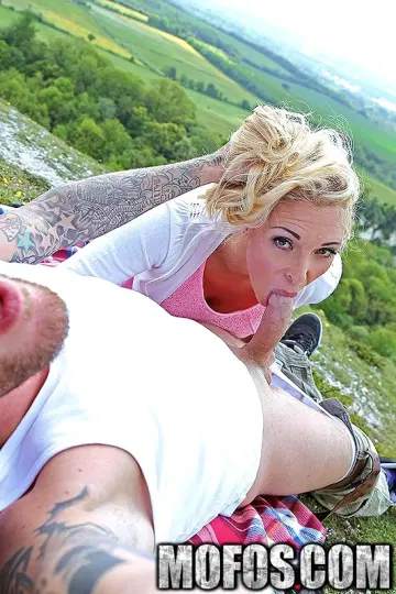 Victoria Summers - Mofos photo 10