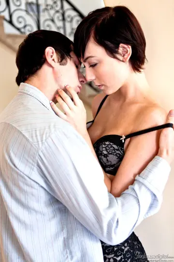 Zoe Voss & Joey Brass - SweetSinner photo 5